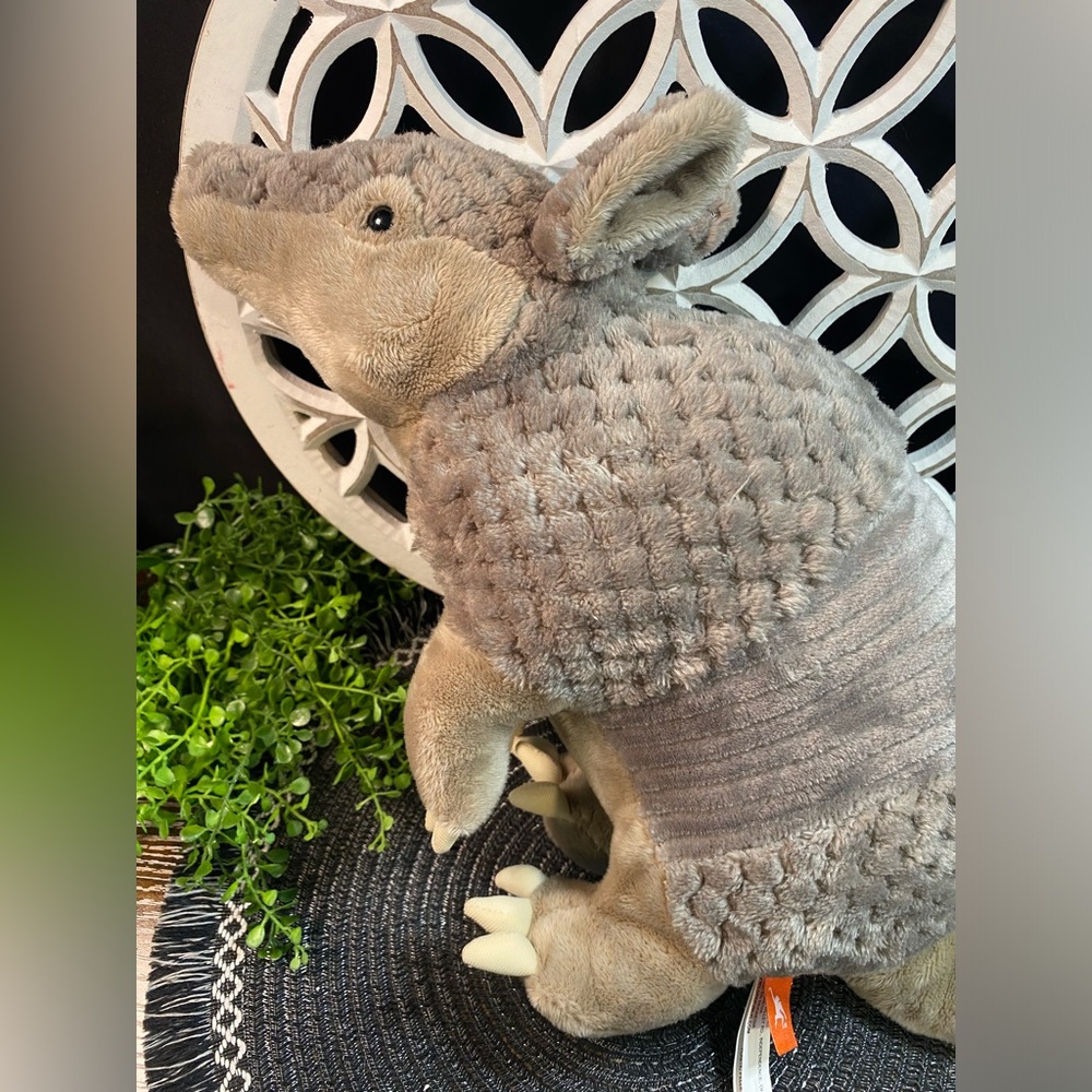 WILD REPUBLIC ARMADILLO PLUSH
STUFFED ANIMAL - Picture 2 of 10